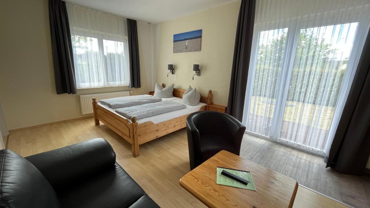 Kastanienhof Hotel Garni Зиновиц Стая снимка