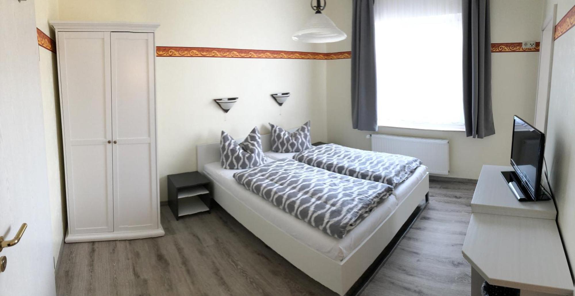 Kastanienhof Hotel Garni Зиновиц Стая снимка